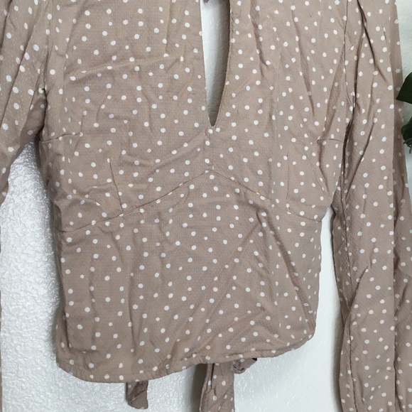 Abercrombie & Fitch Brown Polka Dot Top - Picture 5 of 9
